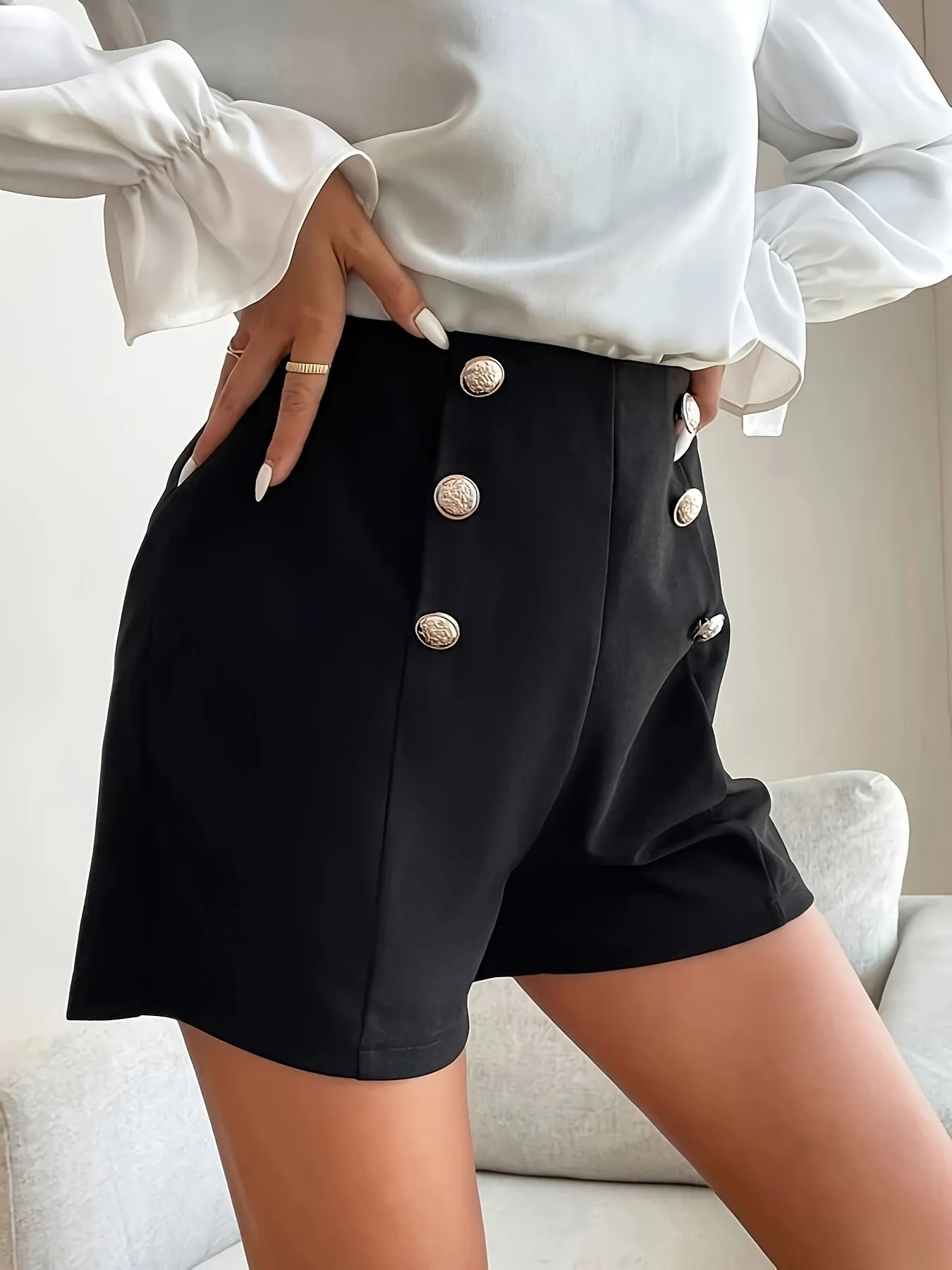 Chic High Waist Button Shorts for Stylish Spring and Summer